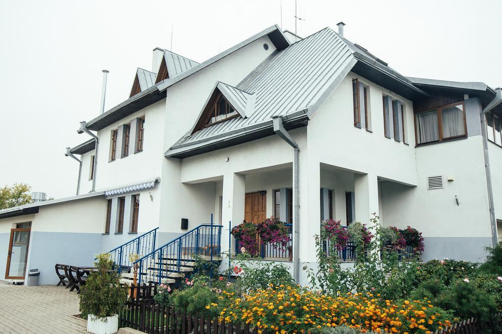 Sveciu Namai Linges Hotel Nemėžis Buitenkant foto