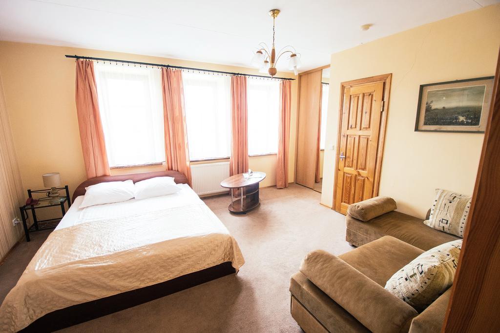 Sveciu Namai Linges Hotel Nemėžis Buitenkant foto